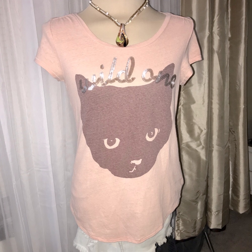 American Eagle Outfitters Wild One short sleeve t shirt peach Large